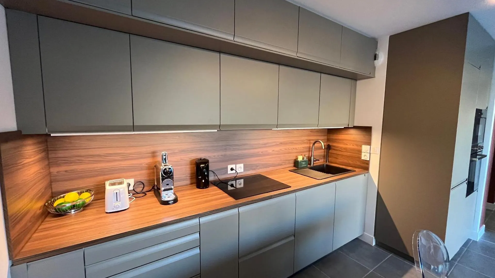 Appartement Neuf Avec Jardin Et Parking Dans Residence Calme Villeneuve-lès-Avignon Apartman